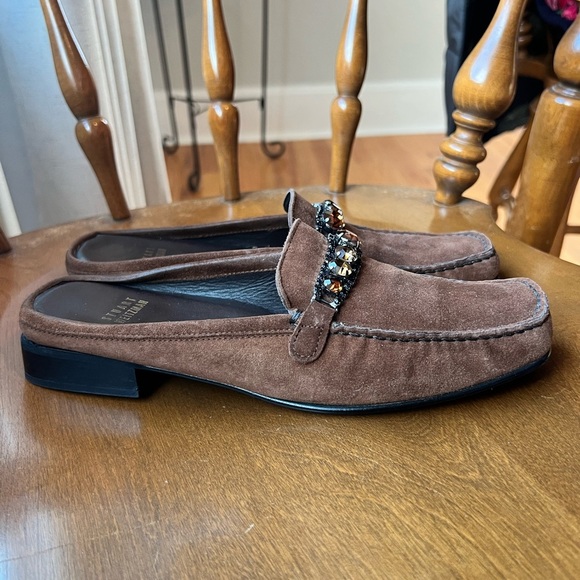 Stuart Weitzman Brown Suede Slip On Loafer. Jeweled accents. Womens size 7 - Picture 3 of 8